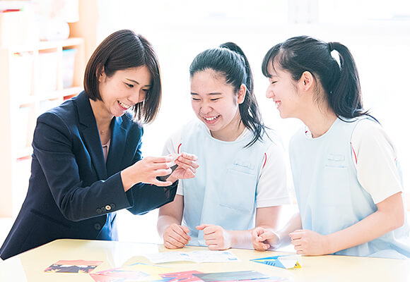 保育コース｜コース紹介｜学校法人藤華学院 品川エトワール女子高等学校