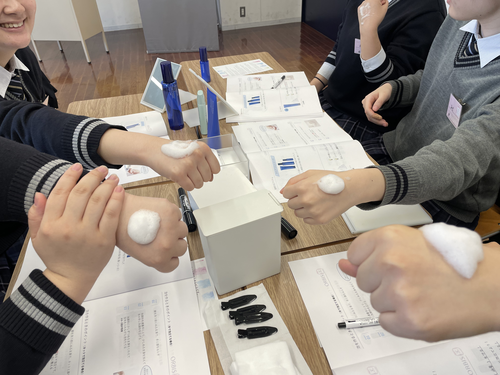 【３年生】スキンケア教室を実施しました